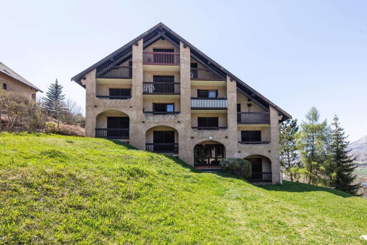 Le Skieur Saint-Leger-les-Melezes Exterior photo